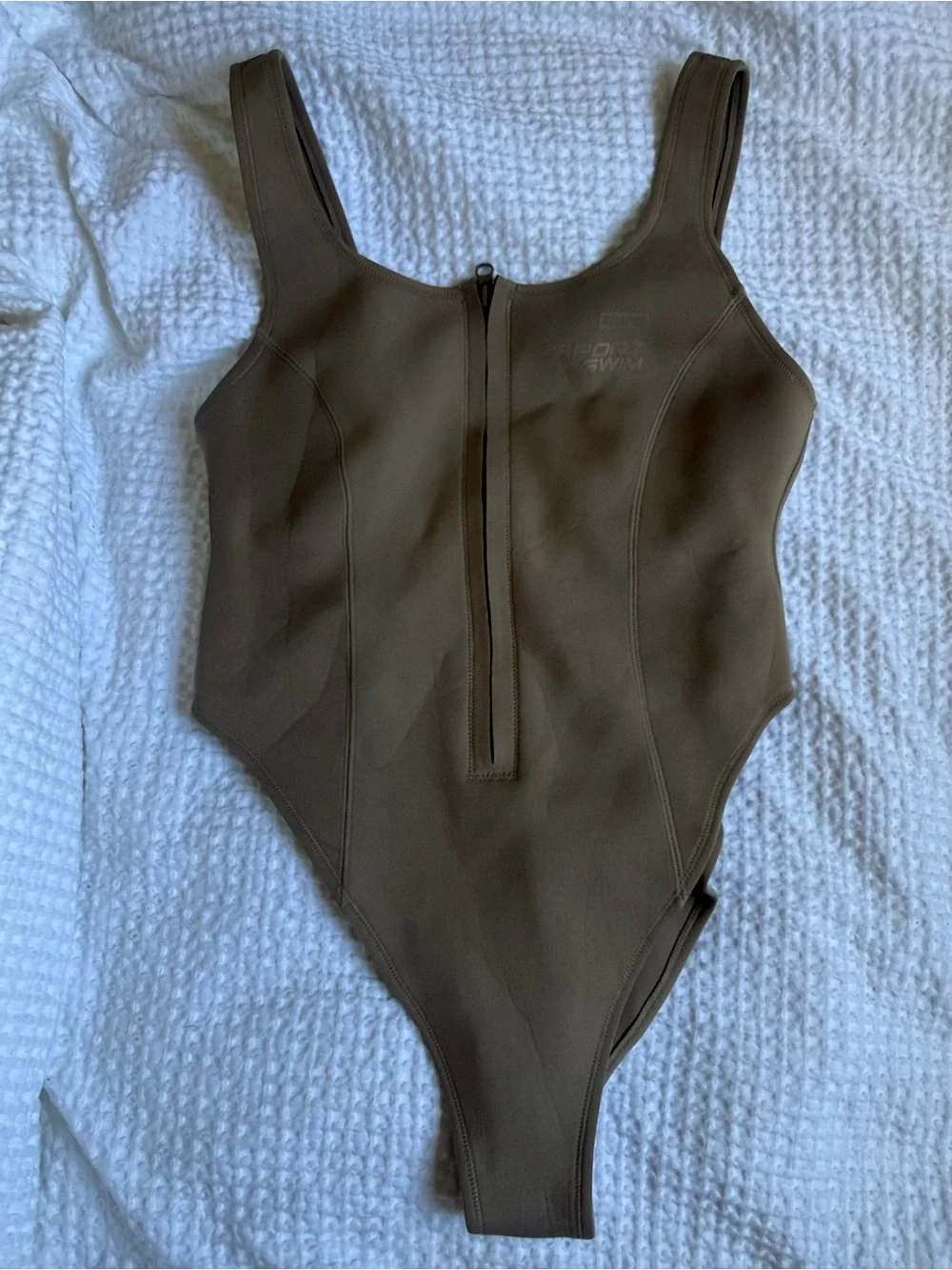 Skims Sport Scoop Neck Zip-Front One-Piece Swimsuit Desert Beige size Large